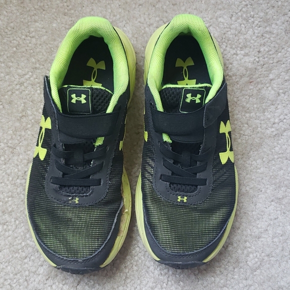 under armour no lace shoes